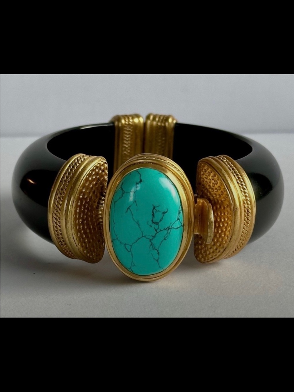 Elegant Gold and Turquoise Bracelet